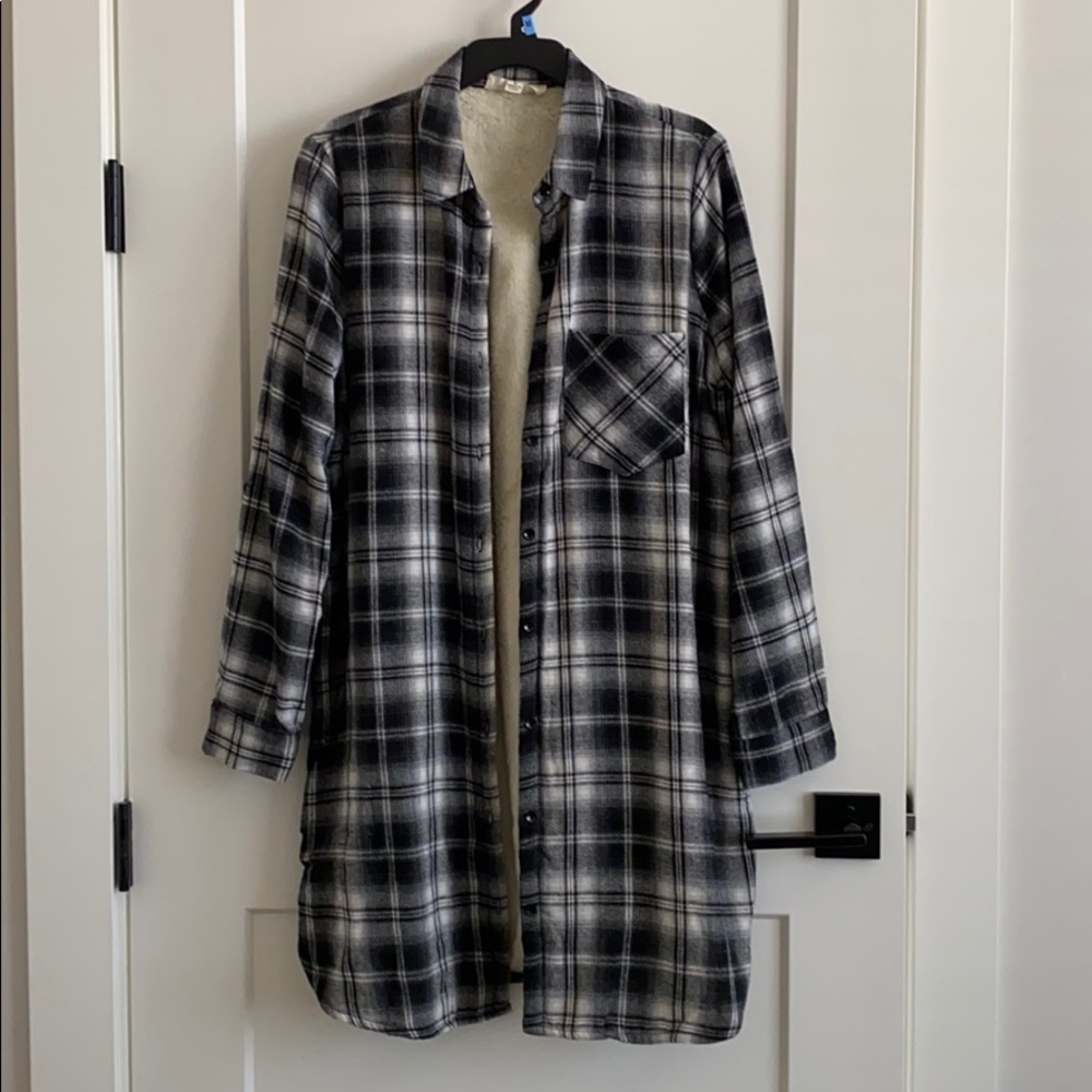 Flannel Top Size Women’s Medium
